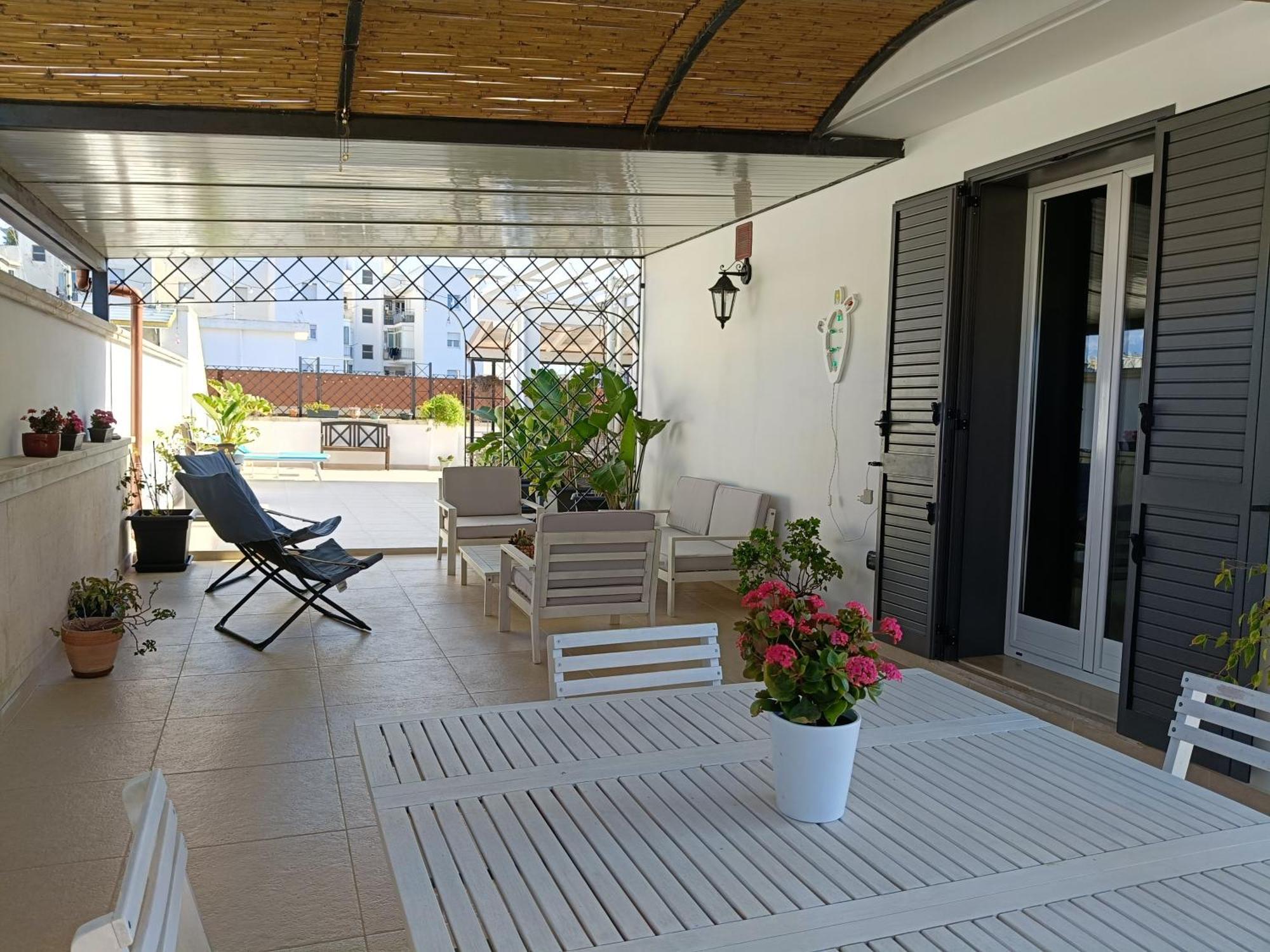 Terrazza 44 Daire Lecce Dış mekan fotoğraf
